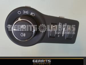 Used Light switch Fiat 500X (334) 1.4 Multi Air 16V Price € 21,98 Margin scheme offered by Gerrits Automotive