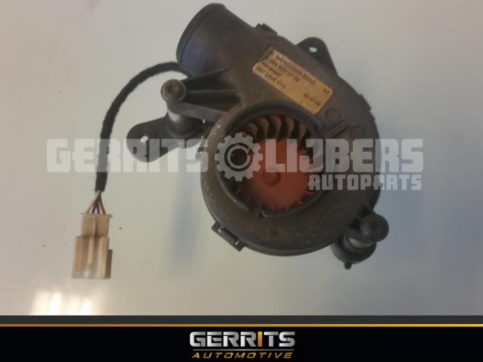 Begagnade Sätesventilationsmotor Mercedes E (W212) 6.2 E-63 AMG V8 32V Pris € 21,98 Marginaltabell erbjuds av Gerrits Automotive BV