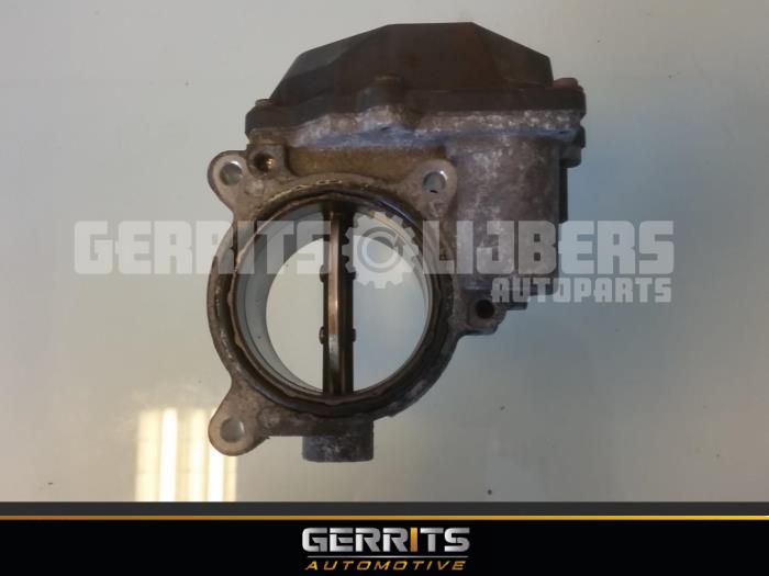 Drosselklappengehäuse van een Volkswagen Crafter 2.5 TDI 30/35/50 2010