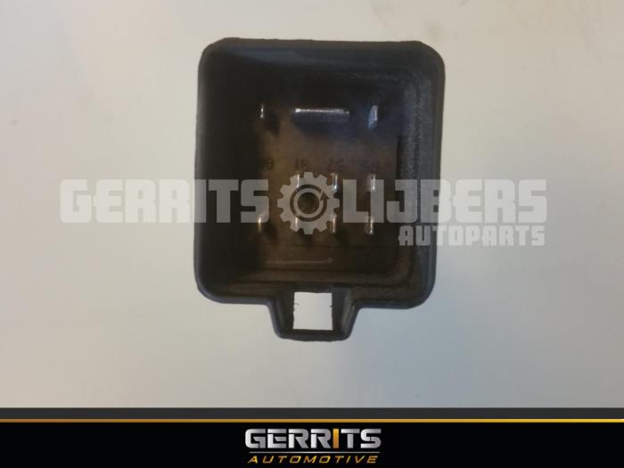 Glow plug relay Volkswagen Crafter 2.5 TDI 30/35/50 07Z907281