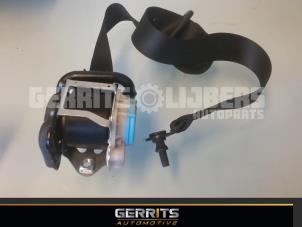 Used Front seatbelt, right Mercedes A (W176) 1.5 A-180 CDI, A-180d 16V Price € 102,30 Margin scheme offered by Gerrits Automotive