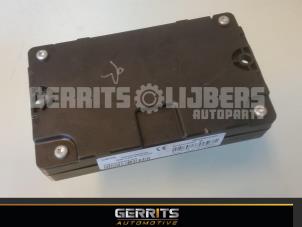 Used Radio module Renault Scénic III (JZ) 1.6 16V Price € 113,30 Margin scheme offered by Gerrits Automotive