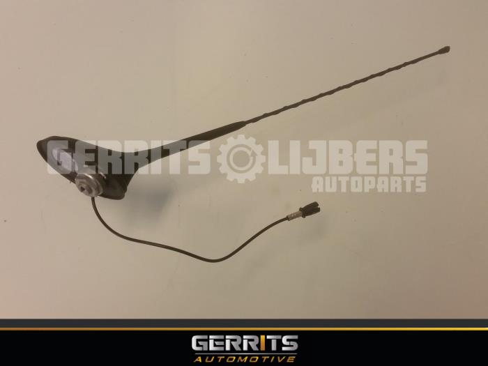 Używane Antena Peugeot 407 Cena € 21,98 Procedura marży oferowane przez Gerrits Automotive BV