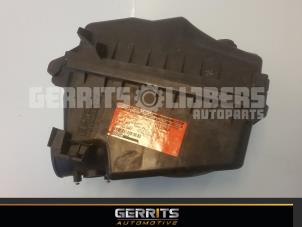 Used Air box Toyota Corolla Verso (E12) 1.6 16V VVT-i Price € 21,98 Margin scheme offered by Gerrits Automotive