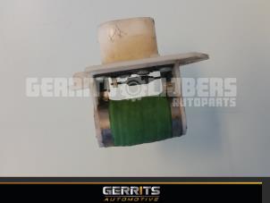 Used Cooling fan resistor Opel Corsa D 1.4 16V Twinport Price € 21,98 Margin scheme offered by Gerrits Automotive