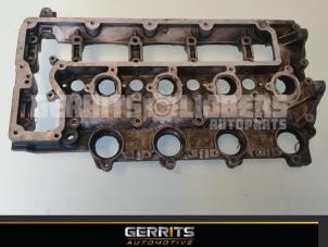 Used Rocker cover Peugeot 407 (6D) 2.0 HDiF 16V Price € 66,00 Margin scheme offered by Gerrits Automotive