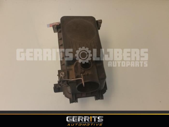 Begagnade Luftfilterhus Toyota Corolla Verso (E12) Pris € 21,98 Marginaltabell erbjuds av Gerrits Automotive BV