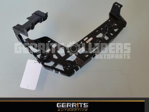 Used Rear bumper bracket, right Volkswagen Crafter Price € 21,98 Margin scheme offered by Gerrits Automotive