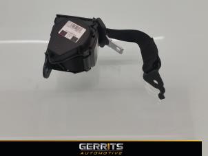 Used Rear seatbelt, centre BMW 3 serie (F30) 320d 2.0 16V Efficient Dynamics Edition Price € 34,10 Margin scheme offered by Gerrits Automotive