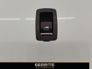 Used Electric window switch BMW 3 serie (F30) 320d 2.0 16V Efficient Dynamics Edition Price € 21,98 Margin scheme offered by Gerrits Automotive