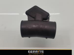 Used Air intake hose Toyota Auris (E18) 1.8 16V Hybrid Price € 21,98 Margin scheme offered by Gerrits Automotive