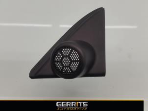 Used Speaker cap Toyota Auris (E18) 1.8 16V Hybrid Price € 21,98 Margin scheme offered by Gerrits Automotive