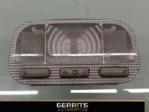 Usagé Eclairage intérieur avant Peugeot 308 SW (4E/H) 1.6 HDiF 16V Prix € 21,98 Règlement à la marge proposé par Gerrits Automotive