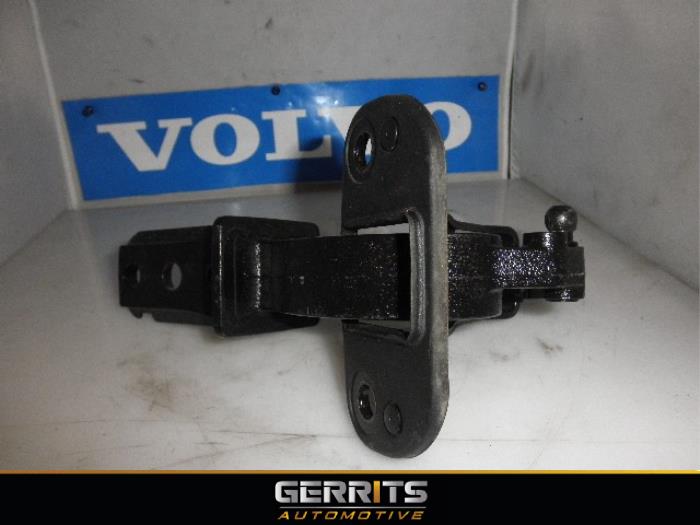 Tailgate hinge from a Volvo V70 (BW) 1.6 DRIVe 16V 2009