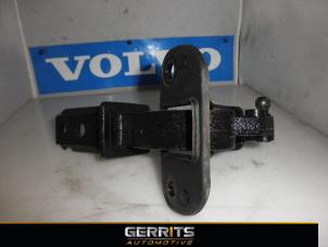 Used Tailgate hinge Volvo V70 (BW) 1.6 DRIVe 16V Price € 27,50 Margin scheme offered by Gerrits Automotive