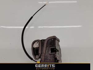 Używane Mechanizm blokady drzwi prawych przednich wersja 4-drzwiowa Opel Astra K Sports Tourer 1.6 CDTI 110 16V Cena € 43,98 Procedura marży oferowane przez Gerrits Automotive