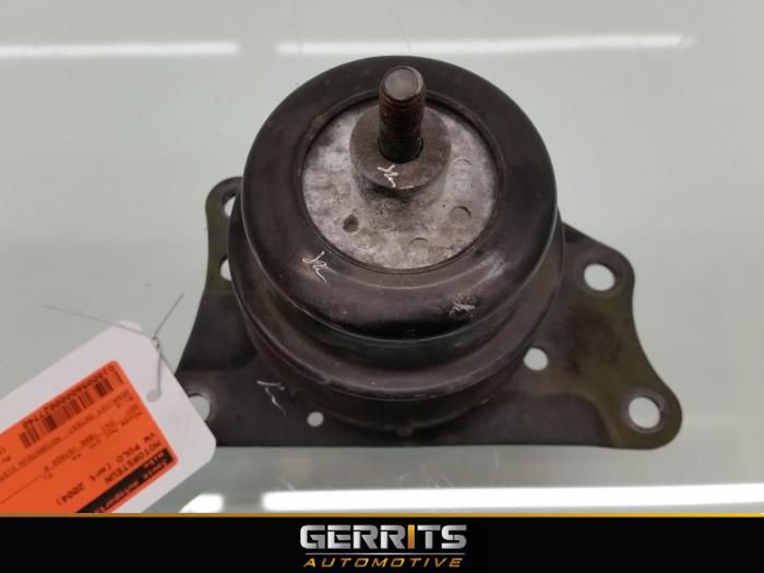 Used Engine mount Volkswagen Polo IV (9N1/2/3) 1.9 SDI Price € 21,98 Margin scheme offered by Gerrits Automotive BV