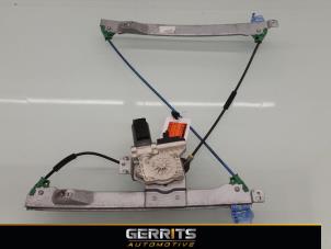 Używane Mechanizm szyby lewej przedniej wersja 2-drzwiowa Citroen C2 (JM) 1.6 16V VTS Cena € 44,00 Procedura marży oferowane przez Gerrits Automotive