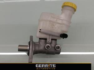Używane Glówny cylinder hamulcowy Fiat 500 (312) 0.9 TwinAir 80 Cena € 27,50 Procedura marży oferowane przez Gerrits Automotive