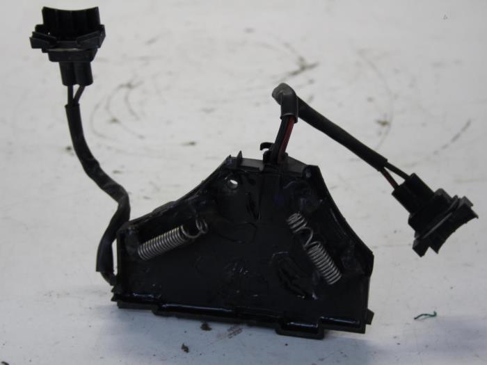 cooling-fan-resistor-opel-signum-2-2-dgi-16v-1379131