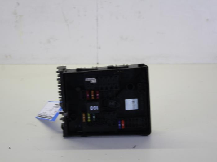 Used Skoda Superb 1.6 TDI Fuse box 1K0937629A