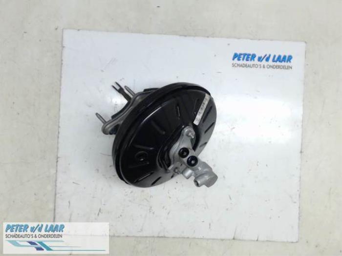 Usagé Servo frein Renault Captur I (2R) 1.2 TCE 16V EDC Prix € 50,00 Règlement à la marge proposé par Autodemontage van de Laar