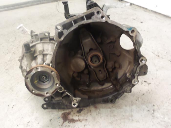 Usagé Boîte de vitesse Volkswagen Polo IV (9N1/2/3) Prix € 300,00 Règlement à la marge proposé par Autodemontage van de Laar