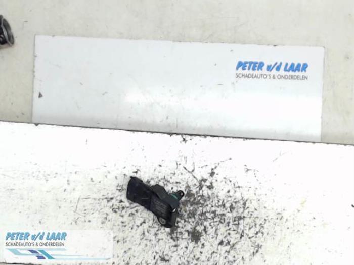 Begagnade Laddtryckssensor Renault Captur I (2R) 0.9 Energy TCE 12V Pris € 30,00 Marginaltabell erbjuds av Autodemontage van de Laar