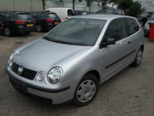 Used Front panel Volkswagen Polo IV (9N1/2/3) Price € 75,00 Margin scheme offered by Autodemontage van de Laar