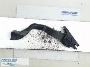 Used Accelerator pedal Peugeot 307 (3A/C/D) 1.6 16V Price € 50,00 Margin scheme offered by Autodemontage van de Laar