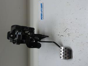 Used Brake pedal Renault Twingo III (AH) 0.9 GT TCE 110 12V Price € 90,00 Margin scheme offered by Autodemontage van de Laar