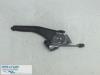 Parking brake lever from a Dacia Lodgy (JS), 2012 1.2 TCE 16V, MPV, Petrol, 1.198cc, 85kW (116pk), FWD, H5F402; H5FC4; H5F408, 2012-03, JSDA0; JSDB0 2017