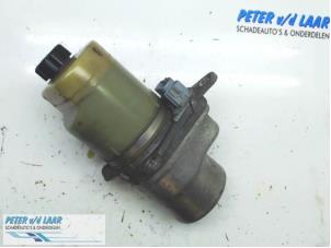 Used Power steering pump Ford Focus C-Max 1.8 16V Price € 150,00 Margin scheme offered by Autodemontage van de Laar