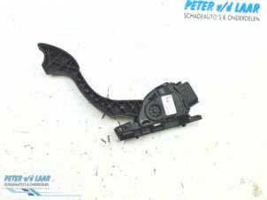 Used Accelerator pedal Ford Mondeo IV Wagon 2.0 TDCi 115 16V Price € 50,00 Margin scheme offered by Autodemontage van de Laar
