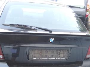 Usados Portón trasero BMW 3 serie Compact (E46/5) 318td 16V Precio € 150,00 Norma de margen ofrecido por Autodemontage van de Laar
