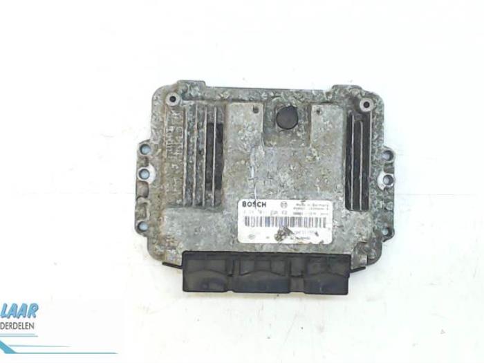 Used Engine management computer Renault Espace (JK) 2.2 dCi 150 16V Grand Espace Price € 100,00 Margin scheme offered by Autodemontage van de Laar