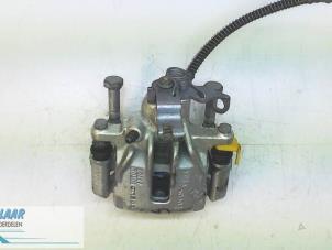 Used Rear brake calliper, left Renault Trafic Passenger (1JL/2JL/3JL/4JL) 1.6 dCi 95 Price € 100,00 Margin scheme offered by Autodemontage van de Laar