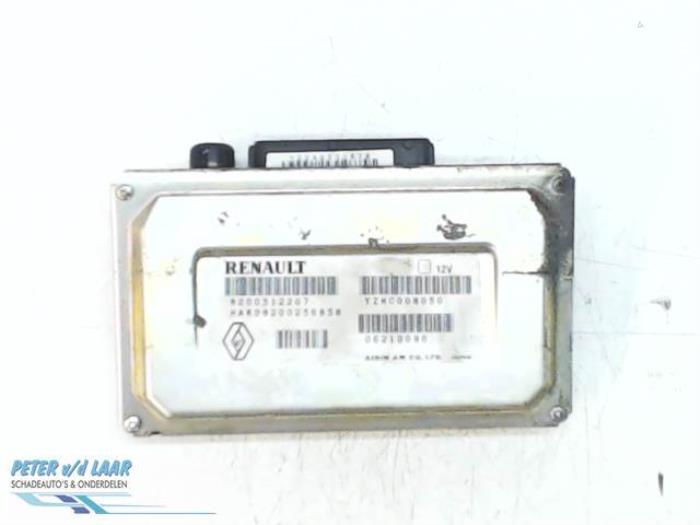Used Automatic gearbox computer Renault Vel Satis (BJ) 2.2 dCi 150 16V Price € 100,00 Margin scheme offered by Autodemontage van de Laar