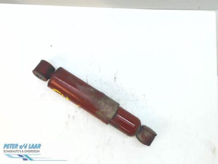 Fronts shock absorber, left from a Iveco New Daily III 40C13 2001