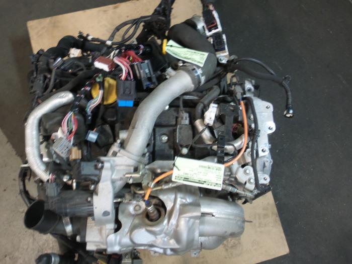 Motor de un Renault Megane IV (RFBB) 1.6 GT Energy TCE 205 EDC 2015