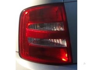 Gebrauchte Rücklicht links Skoda Fabia (6Y5) 1.4i Preis € 35,00 Margenregelung angeboten von Autodemontage van de Laar