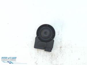Used Alarm siren Renault Master IV (FV) 2.3 dCi 125 16V FWD Price on request offered by Autodemontage van de Laar