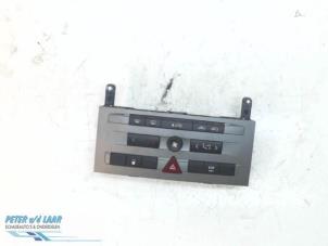 Used Heater control panel Peugeot 407 SW (6E) 2.0 HDiF 16V Price on request offered by Autodemontage van de Laar