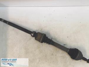 Used Front drive shaft, right Peugeot 407 SW (6E) 2.0 HDiF 16V Price € 50,00 Margin scheme offered by Autodemontage van de Laar