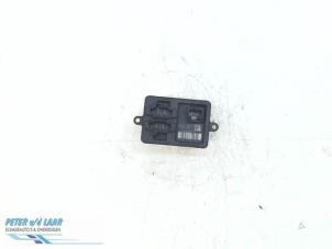 Used Heater resistor Renault Clio IV (5R) 1.2 16V Price € 40,00 Margin scheme offered by Autodemontage van de Laar
