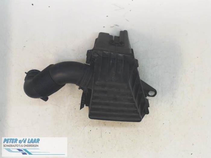 Begagnade Luftfilterhus Volkswagen Fox (5Z) 1.2 Pris € 50,00 Marginaltabell erbjuds av Autodemontage van de Laar