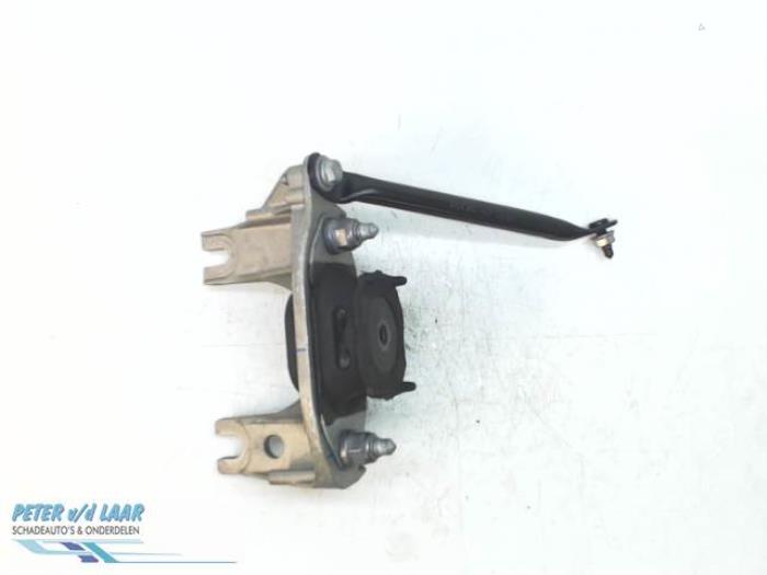 Used Engine mount Smart Forfour (453) 1.0 12V Price € 50,00 Margin scheme offered by Autodemontage van de Laar