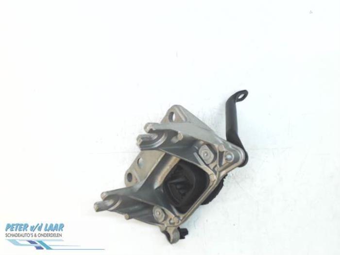 Used Engine mount Smart Forfour (453) 1.0 12V Price € 50,00 Margin scheme offered by Autodemontage van de Laar
