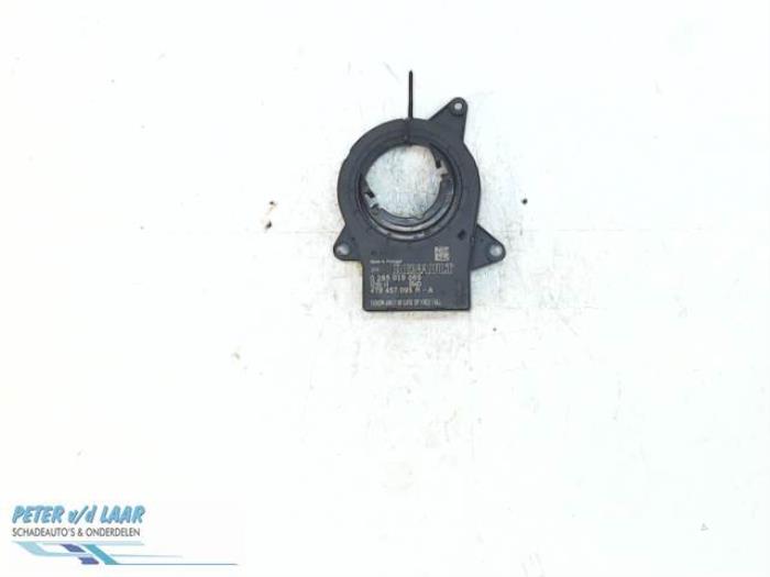 Usados Sensor de ángulo de dirección Smart Forfour (453) 1.0 12V Precio € 40,00 Norma de margen ofrecido por Autodemontage van de Laar