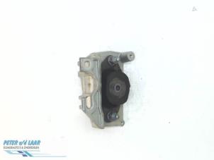 Used Gearbox mount Dacia Lodgy (JS) 1.2 TCE 16V Price € 40,00 Margin scheme offered by Autodemontage van de Laar